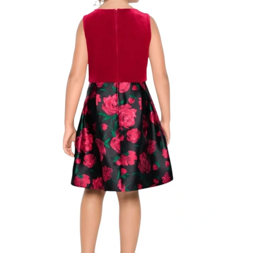 Children’s Place Velvet and taffeta Floral dress. Size 8